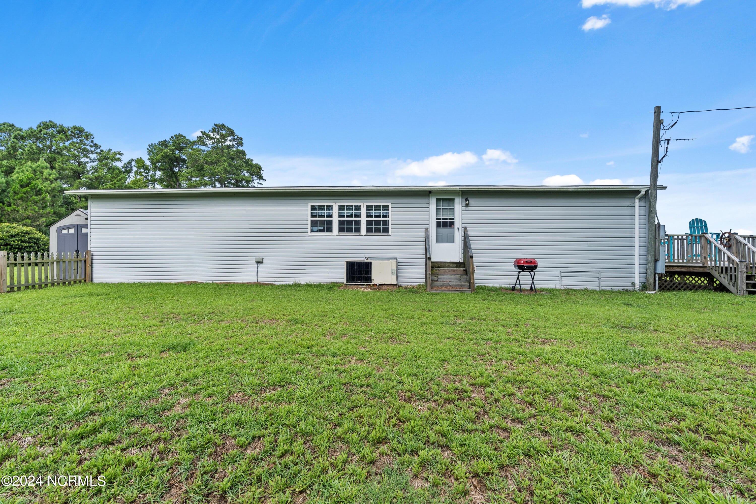 608 Valee Beach Road Columbia, NC 27925 - Photo 33 of 43 East