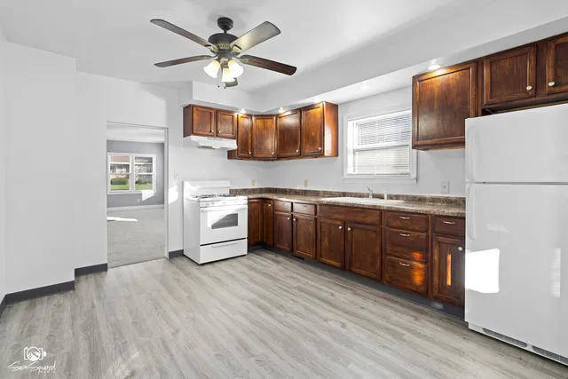 $199,900 | 607 Cayuga Street, Joliet, IL 60432