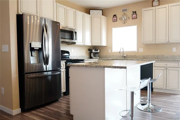 $449,900 | 180 South 4th Avenue, Deer Trail, CO 80105