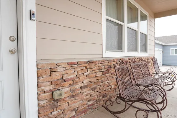 $449,900 | 180 South 4th Avenue, Deer Trail, CO 80105