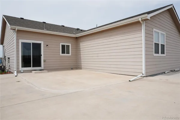 $449,900 | 180 South 4th Avenue, Deer Trail, CO 80105