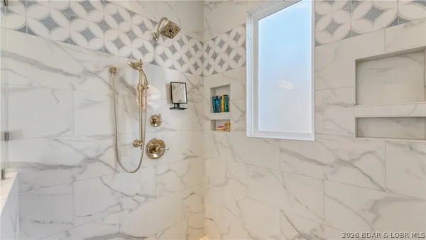 $2,250,000 | 2858 Big Island Drive, Roach, MO 65787