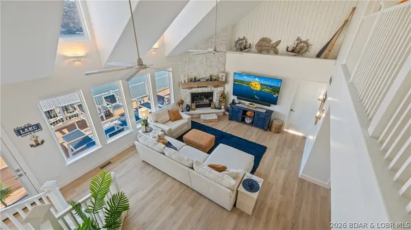 $2,250,000 | 2858 Big Island Drive, Roach, MO 65787