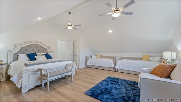 $2,250,000 | 2858 Big Island Drive, Roach, MO 65787