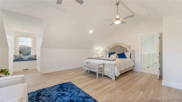 $2,250,000 | 2858 Big Island Drive, Roach, MO 65787