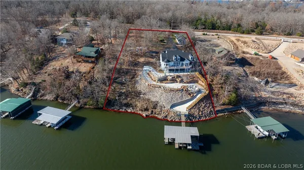 $2,250,000 | 2858 Big Island Drive, Roach, MO 65787