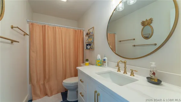 $2,250,000 | 2858 Big Island Drive, Roach, MO 65787