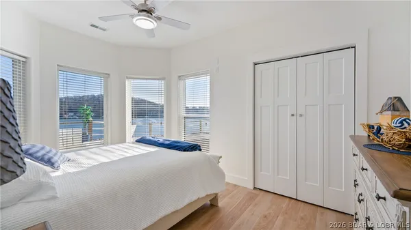 $2,250,000 | 2858 Big Island Drive, Roach, MO 65787