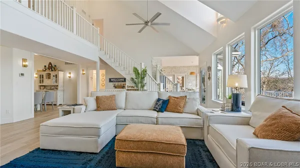 $2,250,000 | 2858 Big Island Drive, Roach, MO 65787