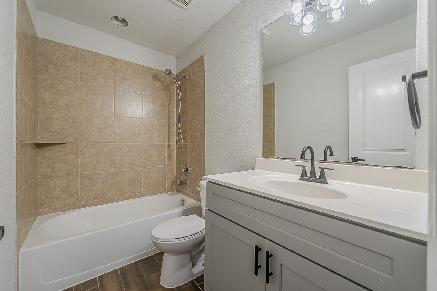 9610 Ocean Drive Rosharon, TX 77583 - Photo 9 of 20