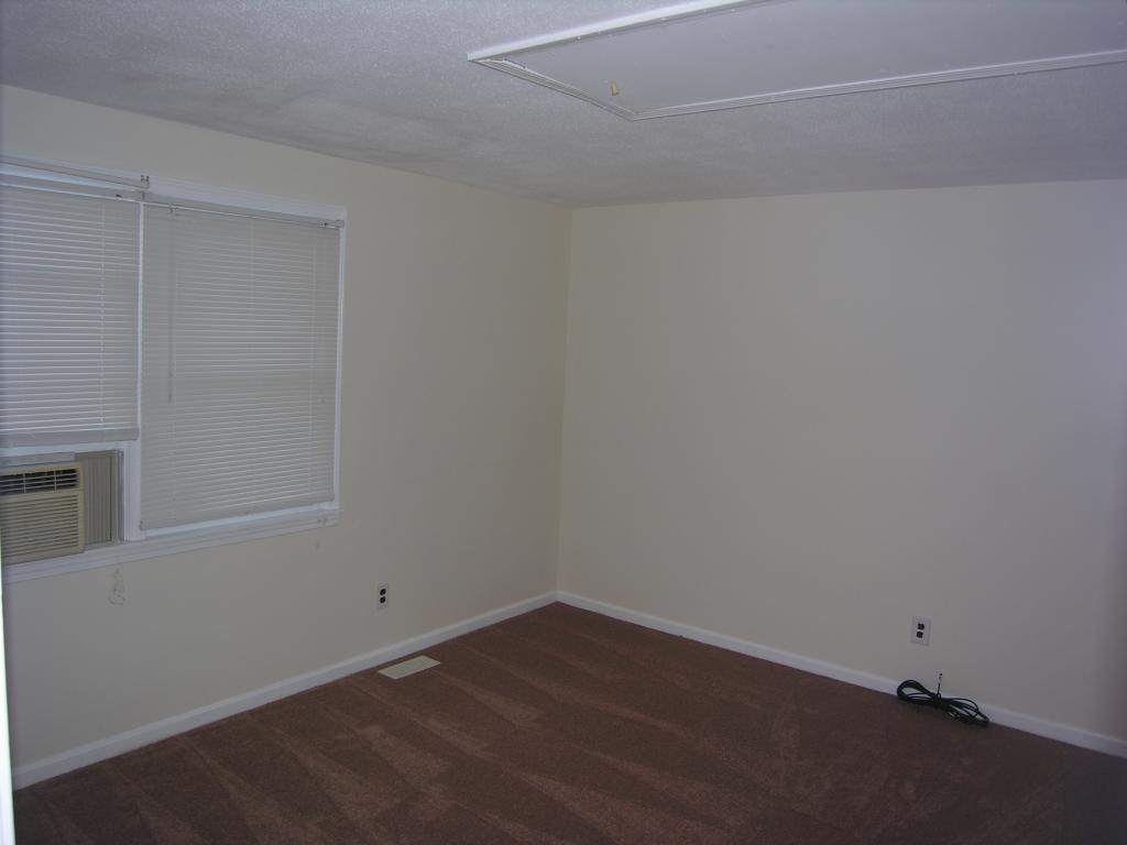 40 B Windham Road Hudson, NH 03051 - Photo 12 of 22