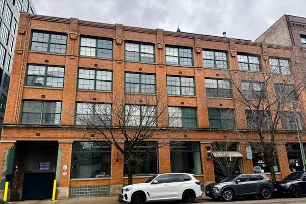 $3,500 | 110 North Peoria Street, Unit 306, Chicago, IL 60607