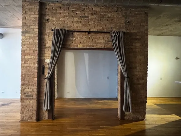 $3,500 | 110 North Peoria Street, Unit 306, Chicago, IL 60607