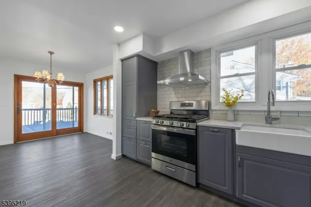 $585,000 | 52 Greenbrook Road, Middlesex, NJ 08846