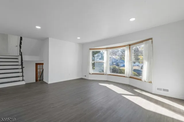 $585,000 | 52 Greenbrook Road, Middlesex, NJ 08846