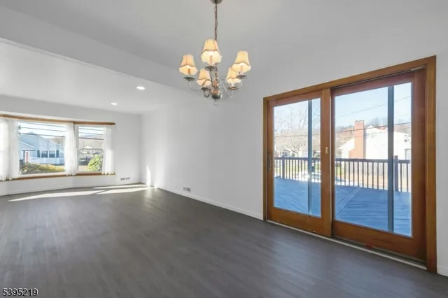 $585,000 | 52 Greenbrook Road, Middlesex, NJ 08846