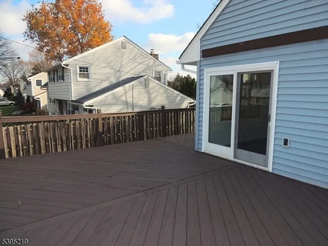 $585,000 | 52 Greenbrook Road, Middlesex, NJ 08846