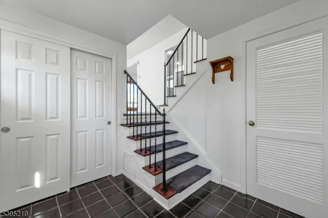 $585,000 | 52 Greenbrook Road, Middlesex, NJ 08846