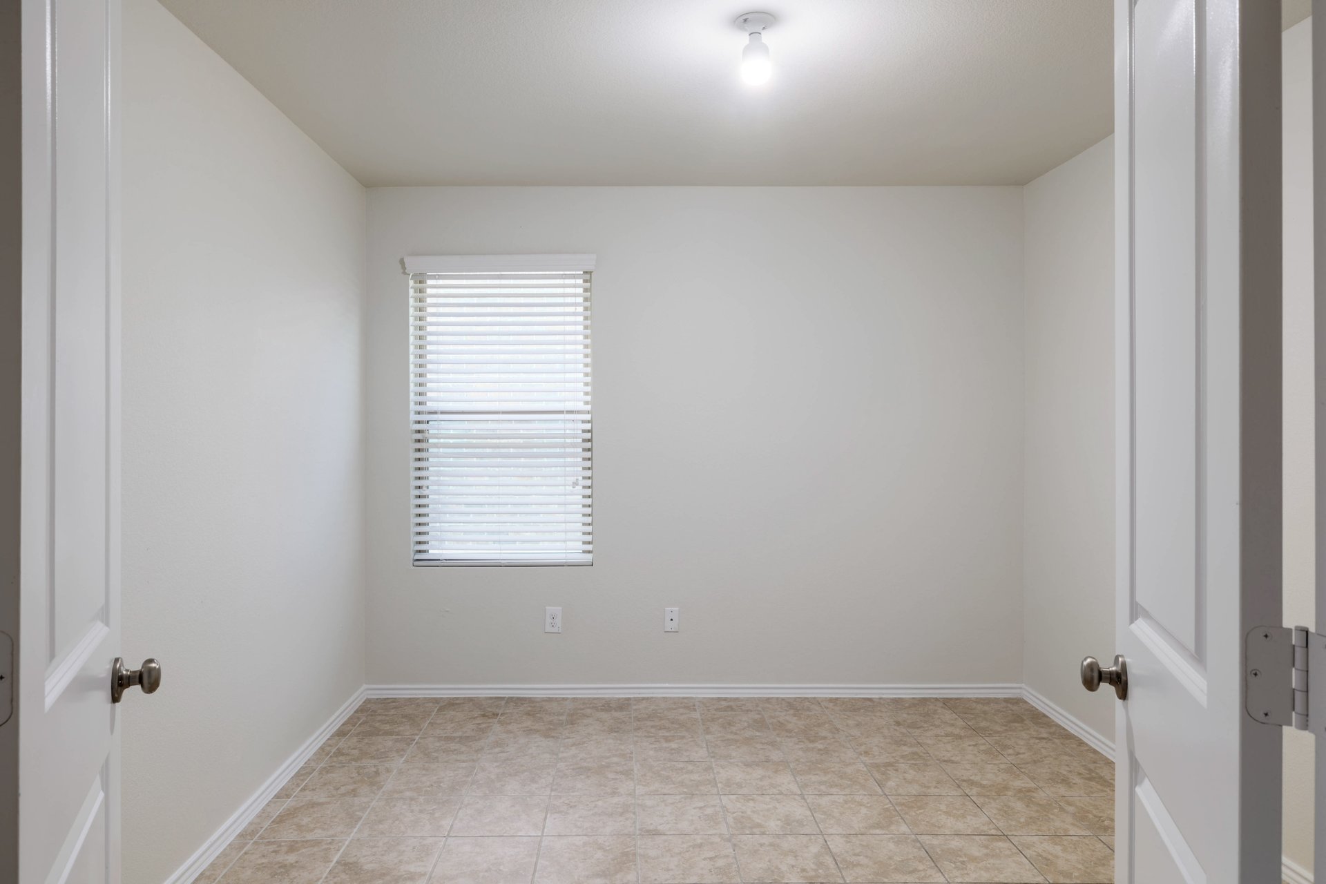 824 Tabernash Leander, TX 78641 - Photo 13 of 32