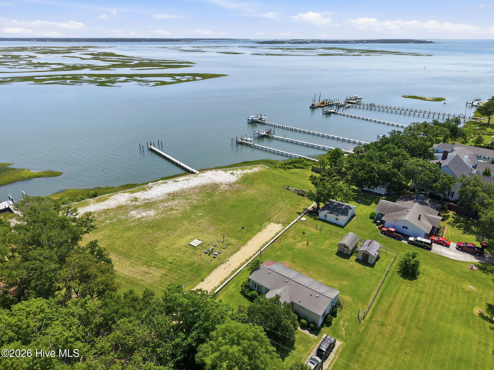 184 Lennoxville Point Road Beaufort, NC 28516 - Photo 7 of 23