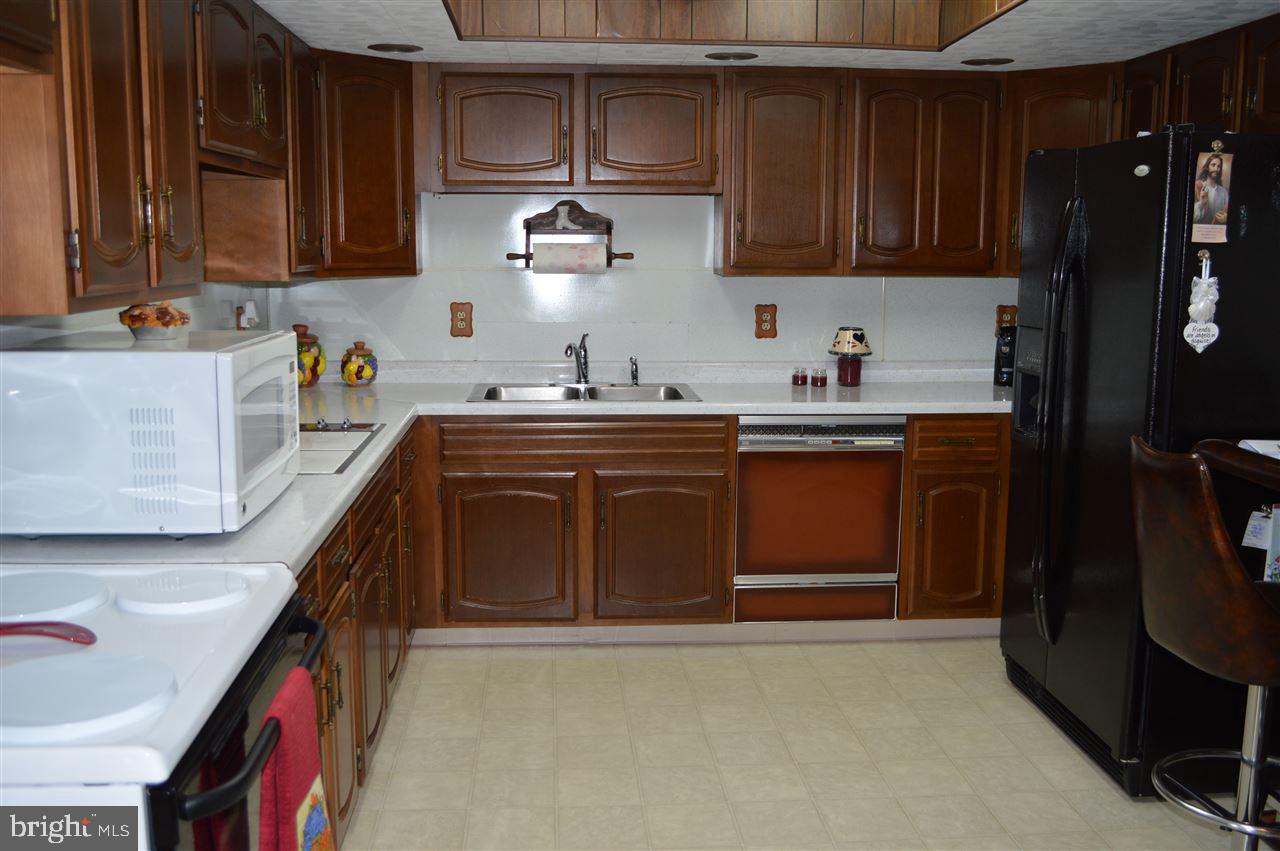 495 Short Road Thomasville, PA 17364 - Photo 12 of 33 Gallery Image 12