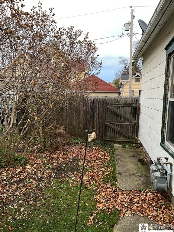 104 King Street Dunkirk City, NY 14048 - Photo 6 of 12 Enclosed Backyard Entryway