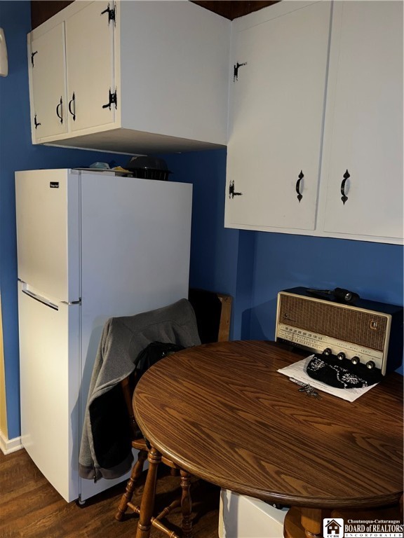 104 King Street Dunkirk City, NY 14048 - Photo 9 of 12 Upstairs Unit Kitchen