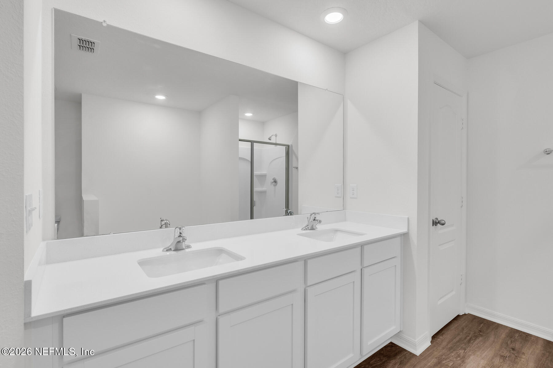 6967 Canoe Birch Road Jacksonville, FL 32219 - Photo 15 of 20 a bathroom with a sink and a mirror