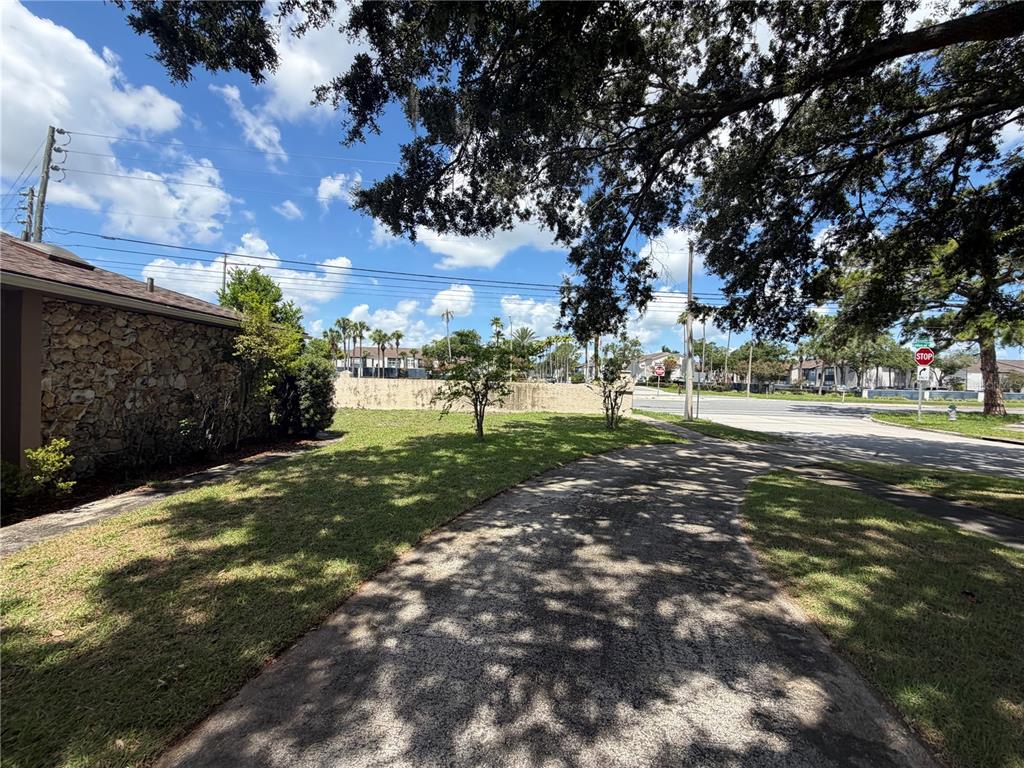 7500 Waunatta Court Winter Park, FL 32792 - Photo 4 of 33