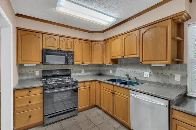 $255,000 | 815 Milam Drive, Euless, TX 76039