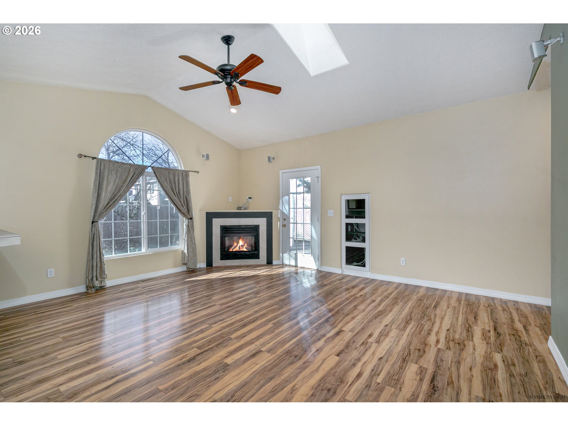 21315 Rose Lane Fairview, OR 97024 - Photo 12 of 45