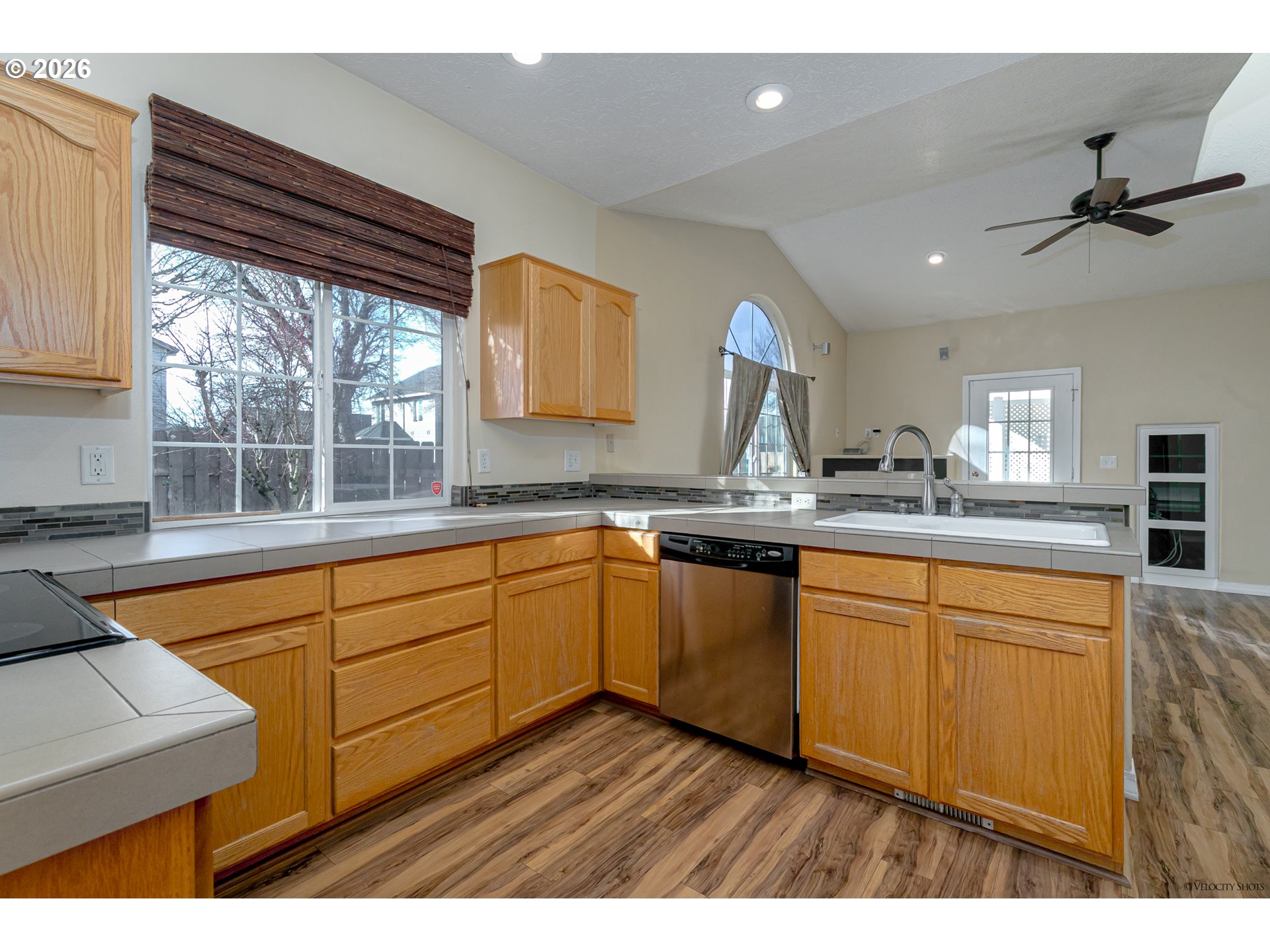 21315 Rose Lane Fairview, OR 97024 - Photo 14 of 45