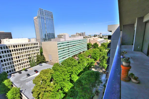 $499,950 | 500 N Street, Unit 1607, Sacramento, CA 95814