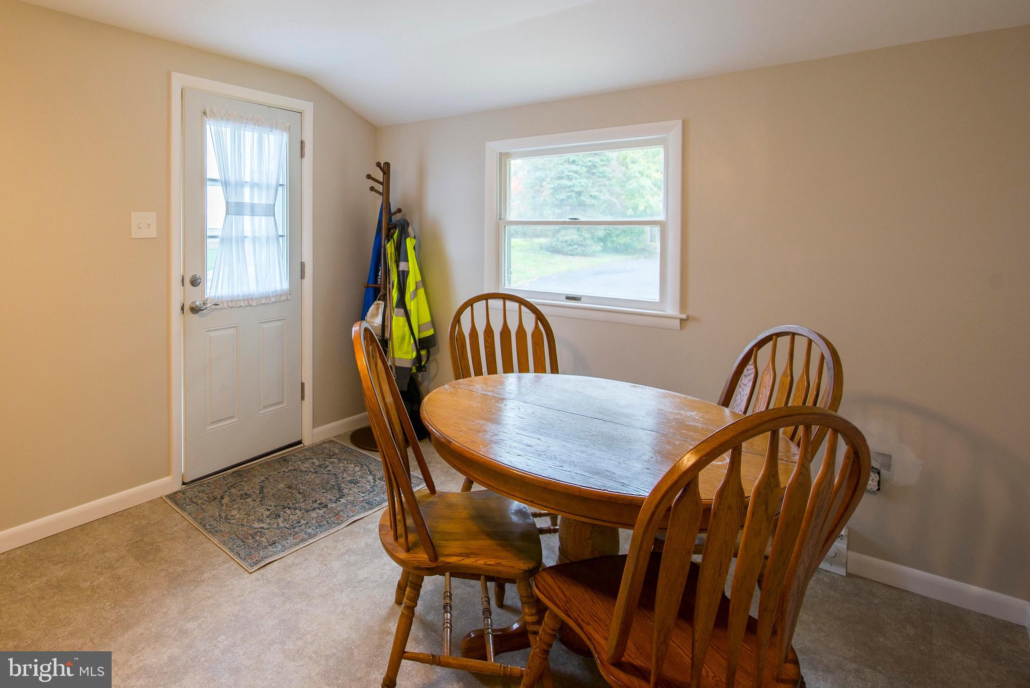 2065 Riverbend Road Allentown, PA 18103 - Photo 7 of 17 Gallery Image 7