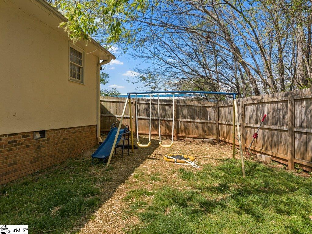 719 South Howard Avenue Landrum, SC 29356 - Photo 37 of 46