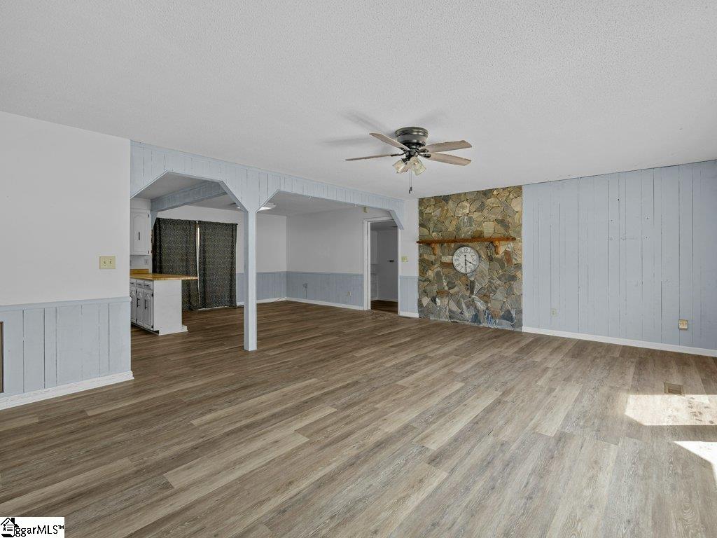 719 South Howard Avenue Landrum, SC 29356 - Photo 7 of 46