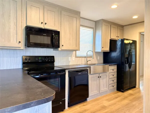 $164,900 | 229 Forest Ln Drive, Unit B, Mabank, TX 75156