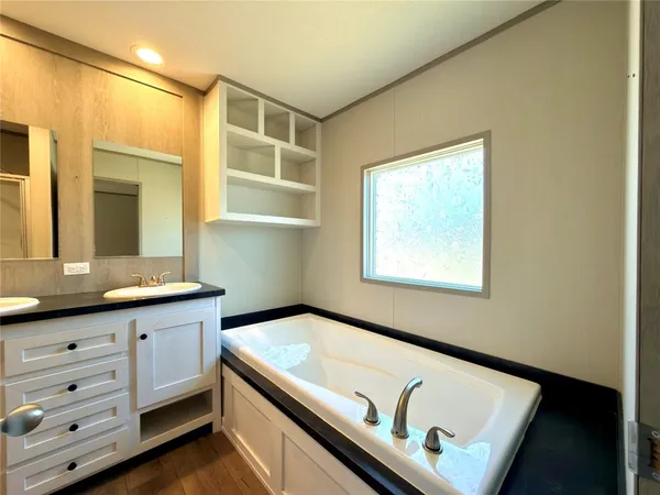 $164,900 | 229 Forest Ln Drive, Unit B, Mabank, TX 75156