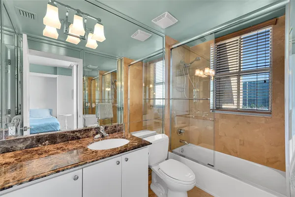 $1,195,000 | 821 North Riverside Drive, Unit PH2, Pompano Beach, FL 33062
