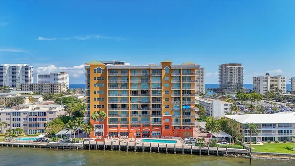 $1,195,000 | 821 North Riverside Drive, Unit PH2, Pompano Beach, FL 33062