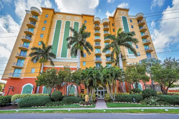 $1,195,000 | 821 North Riverside Drive, Unit PH2, Pompano Beach, FL 33062