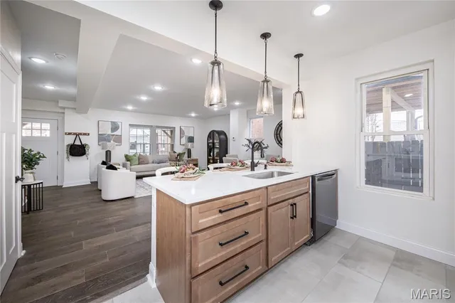 $300,000 | 6815 Wise Avenue, St. Louis, MO 63139