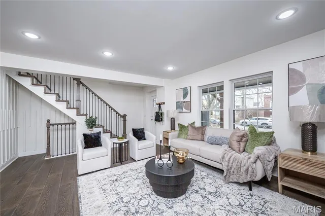 $300,000 | 6815 Wise Avenue, St. Louis, MO 63139