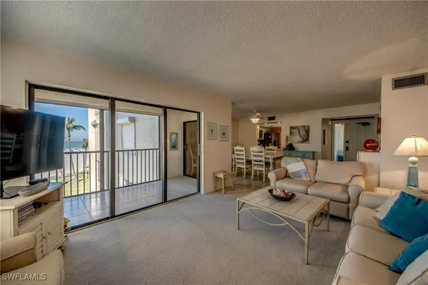 $569,000 | 6662 Estero Boulevard, Unit 411, Fort Myers Beach, FL 33931