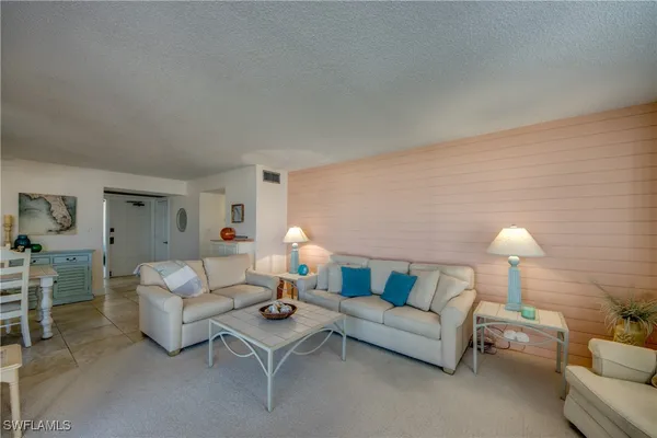 $569,000 | 6662 Estero Boulevard, Unit 411, Fort Myers Beach, FL 33931