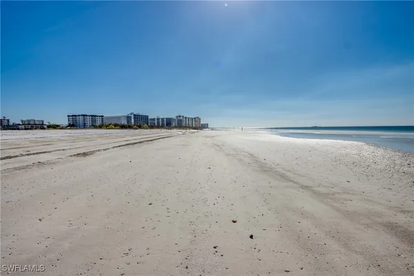 $569,000 | 6662 Estero Boulevard, Unit 411, Fort Myers Beach, FL 33931