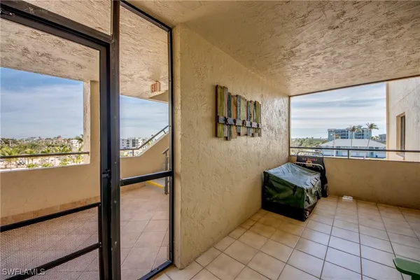 $569,000 | 6662 Estero Boulevard, Unit 411, Fort Myers Beach, FL 33931