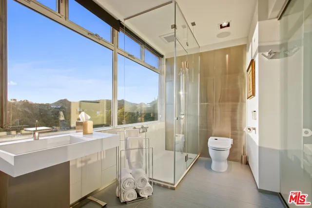 $24,500 | 9416 Beverlycrest Drive, Beverly Hills, CA 90210