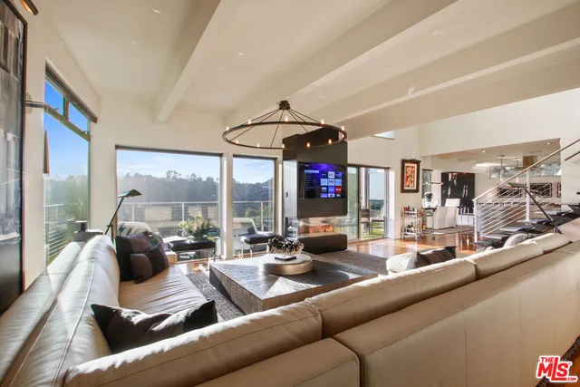 $24,500 | 9416 Beverlycrest Drive, Beverly Hills, CA 90210