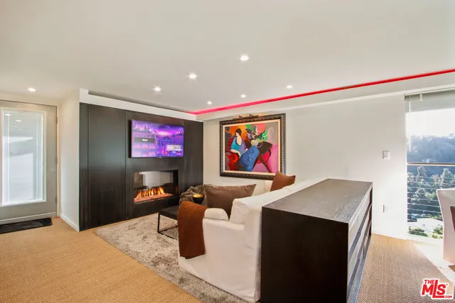 $24,500 | 9416 Beverlycrest Drive, Beverly Hills, CA 90210